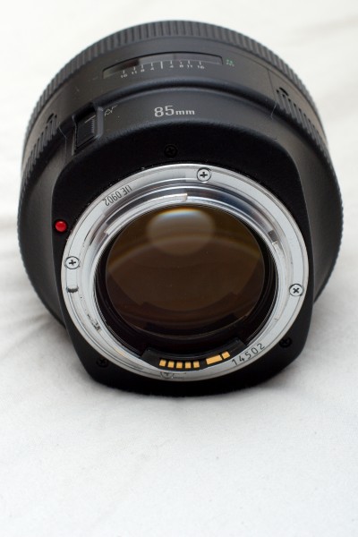 Canon EF 85mm f12L lens back view