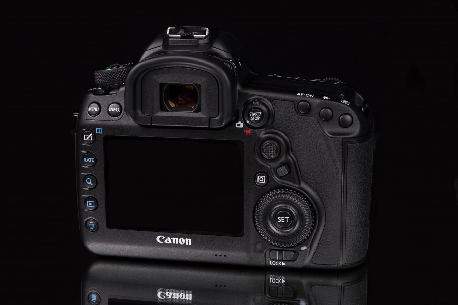Canon EOS 5D Mark IV (Rear), 1803241121, ako