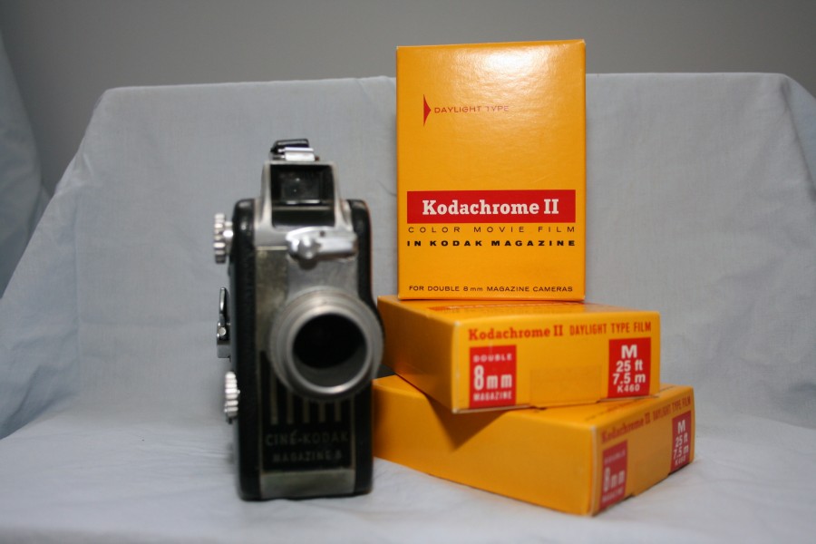 Cine-Kodak Magazine 8 w-film (3156703700)