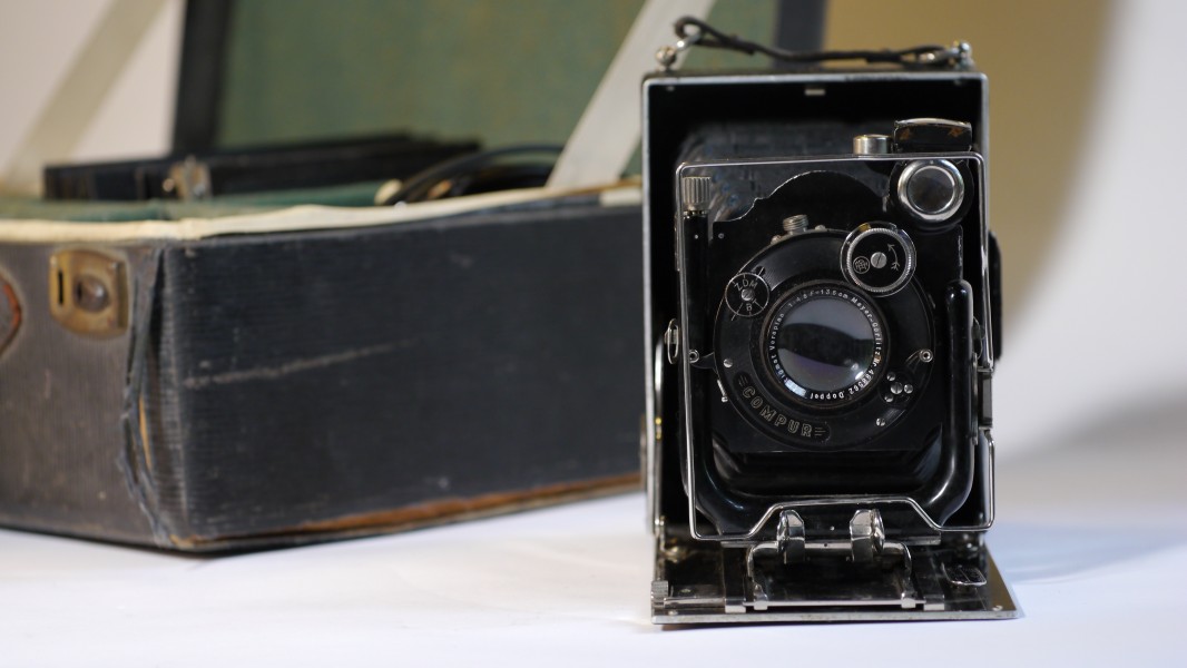 Classic cameras P1010944-IH (9151114353)