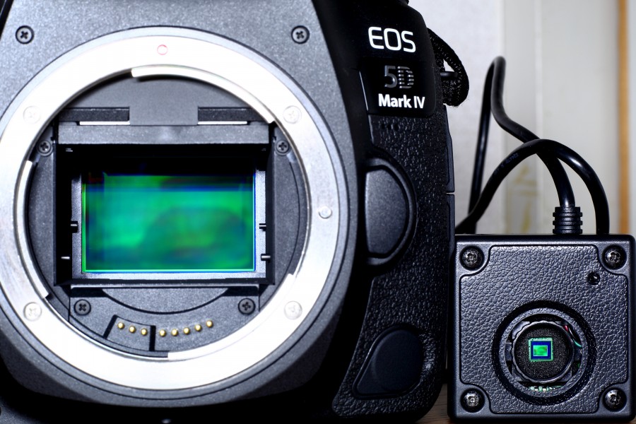 CMOS Image-Sensor Big (35mm) and Small