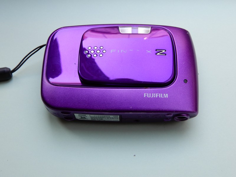 Compact camera external view