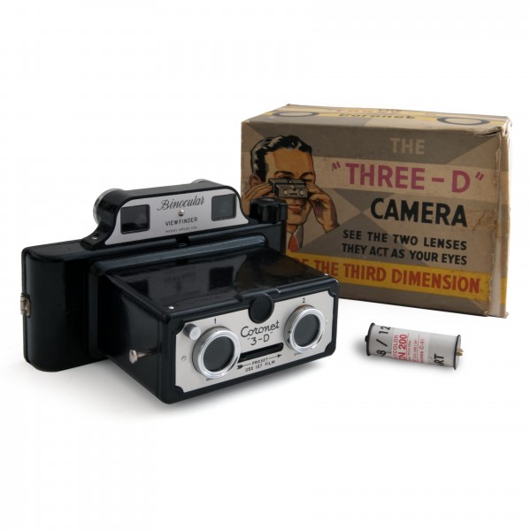 Coronet 3-D camera with box and film