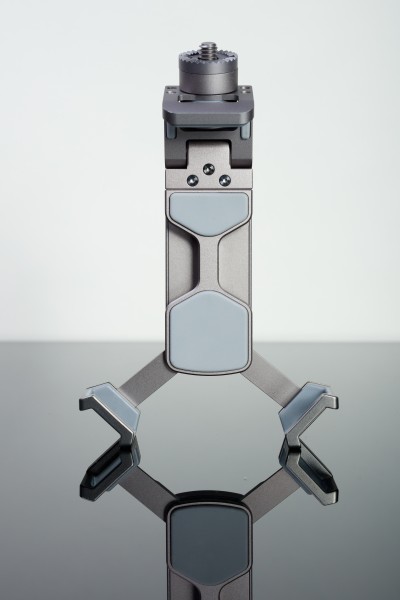 DJI OSMO device holder upright