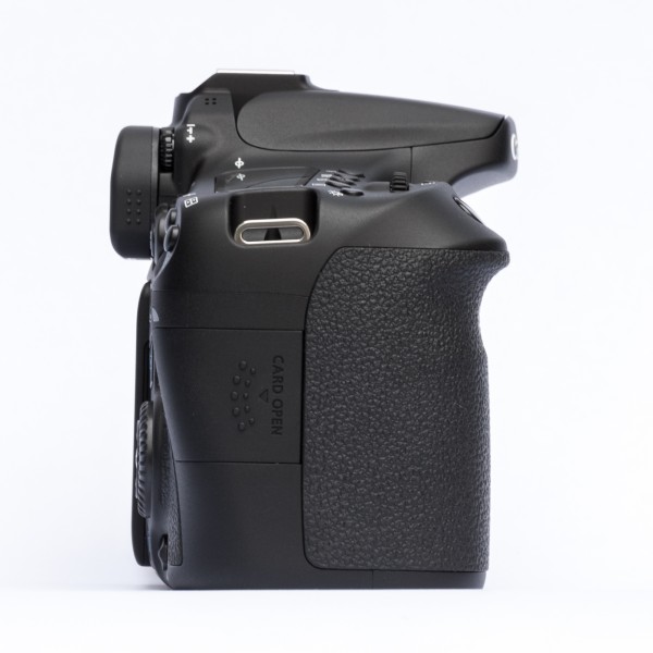 EOS70D left