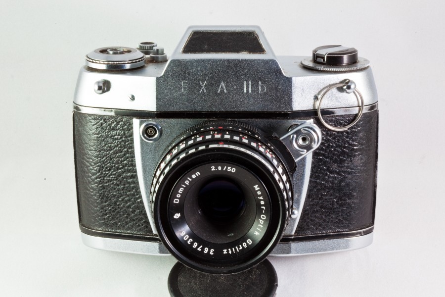 Exa IIb 35mm film SLR camera