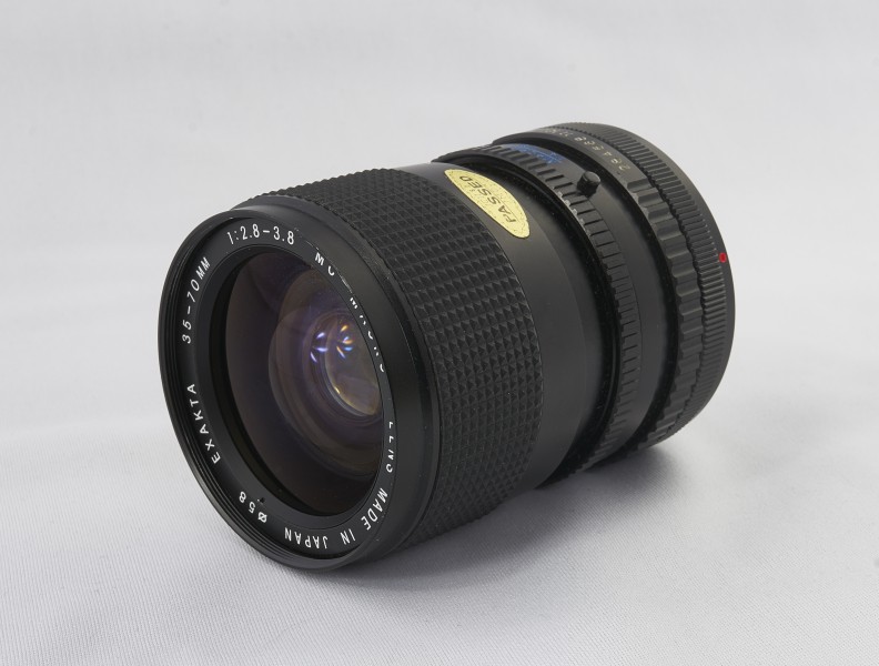 Exakta35 70 2.8