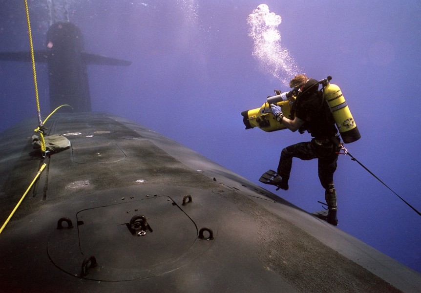 Forward hull of the submerged USS WOODROW WILSON (SSBN 624)
