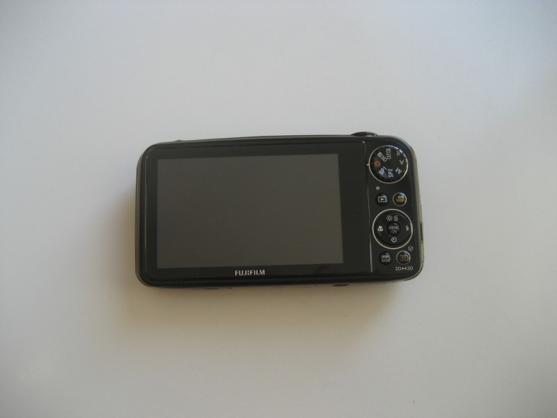 Fujifilm-Finepix-Real-3D-W3-03