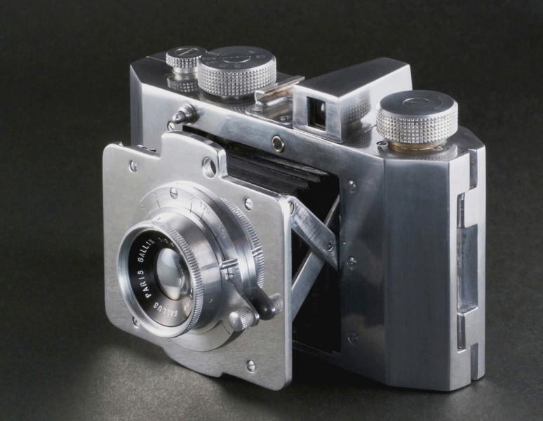 GALLUS DERLUX Camera 09Feb