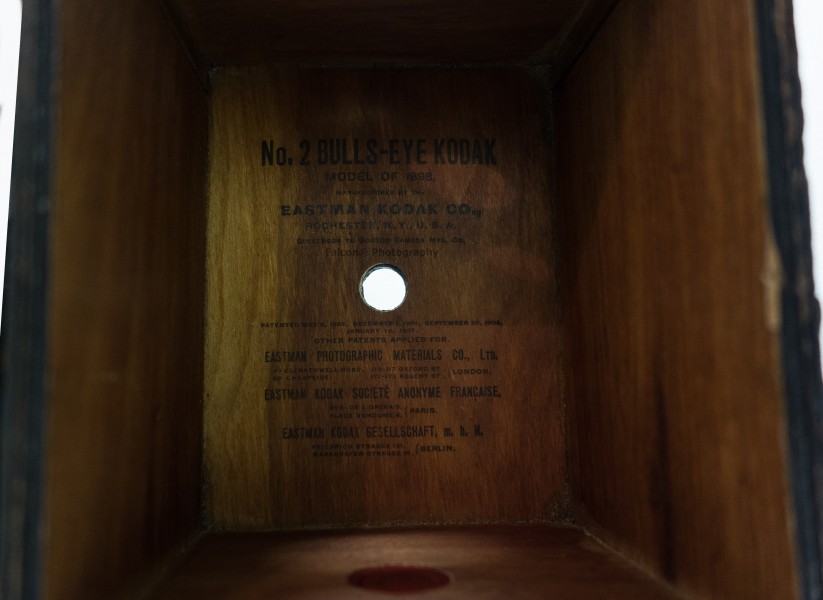 Kodak No. 2 Bulls-eye 1898 (11243721094)