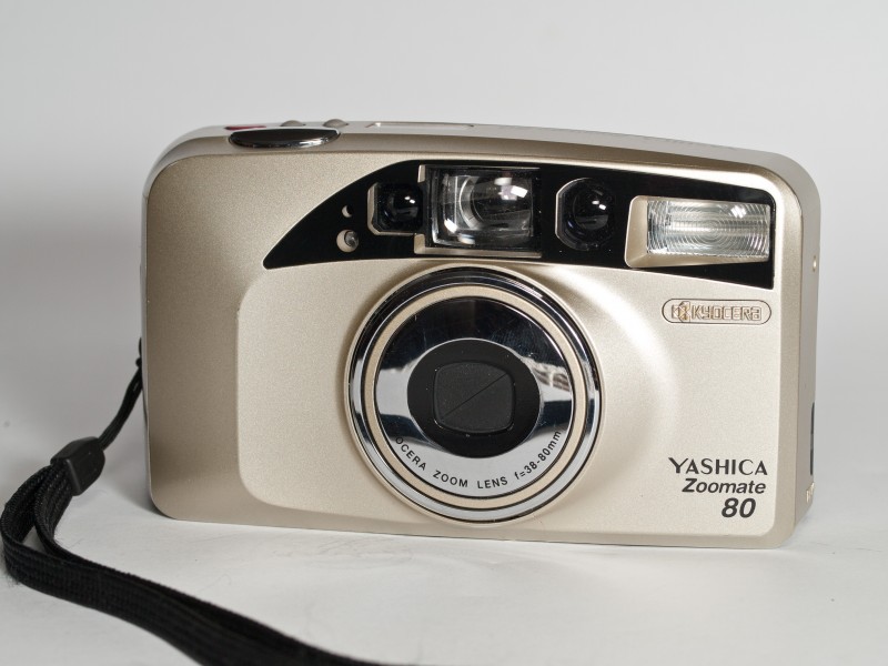 Kyocera Yashica zoommate 80