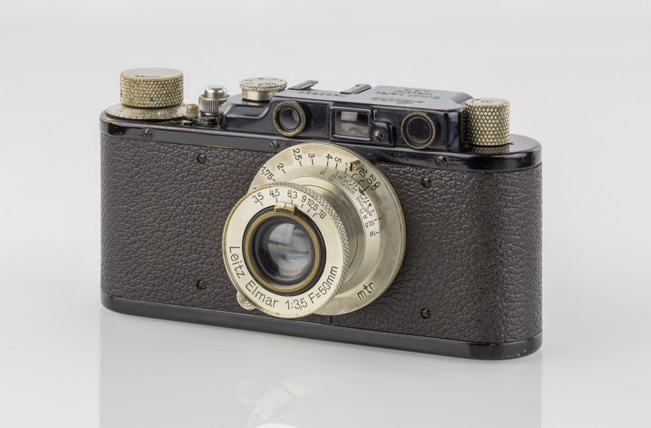 LEI0150 198 Leica II schwarz - Sn. 67777 1931-M39 front view Umbau von Ic-0