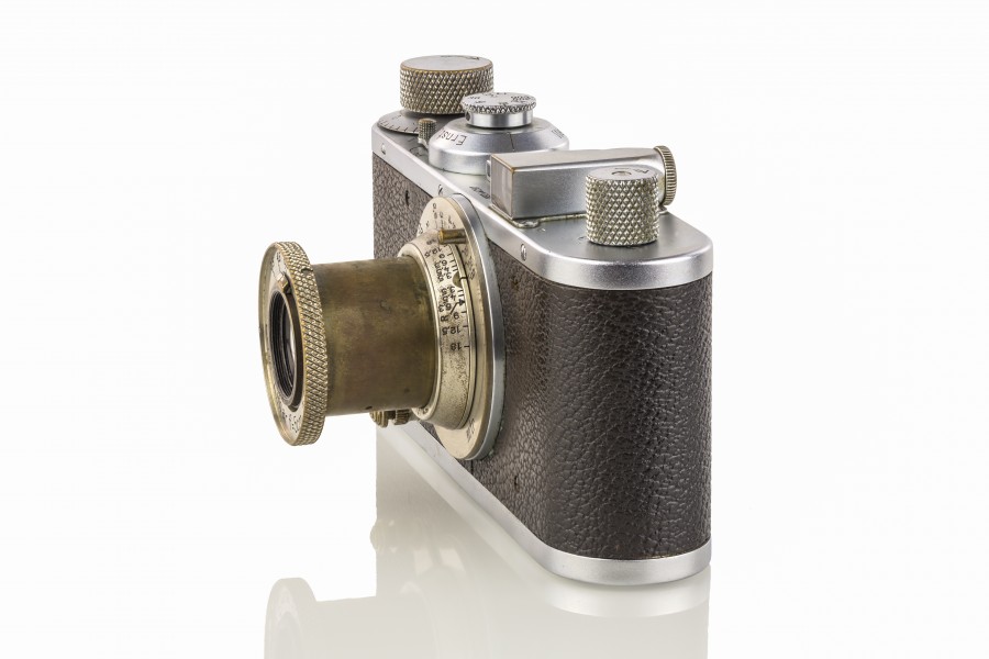 LEI0190 188 Leica Standard Chrom Sn. 244297 1937 -38-M39 side view-9799 hf