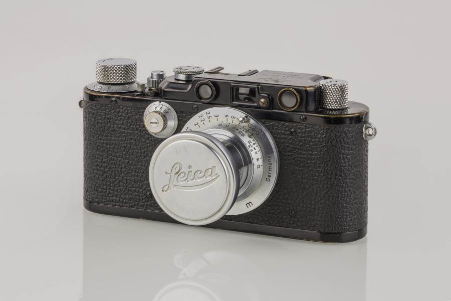 LEI0221 199 Leica III schwarz - Umbau von Leica I Sn. 25629 1930-M39 front view Objektivdeckel-5914 hf-Bearbeitet-Bearbeitet