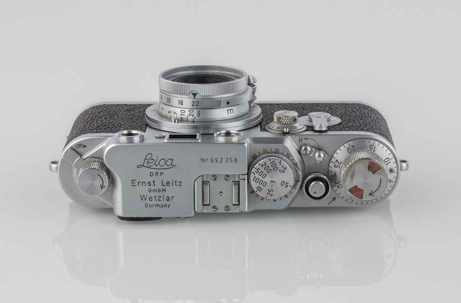 LEI0431 191 Leica IIIf chrome Red Dial with self-timer Sn. 692358 - M39, 1954, Top view - Version 2-Bearbeitet