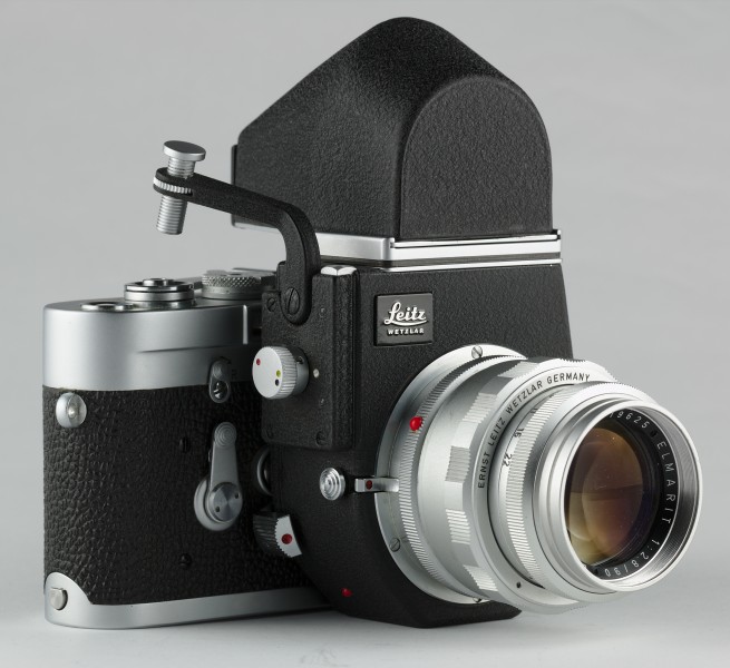 Leica M3 with Visoflex III - lens mounted