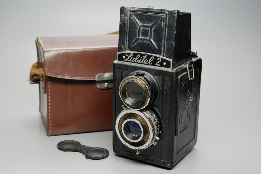 Lubitel 2 BW 2011-12-27 16-48-50