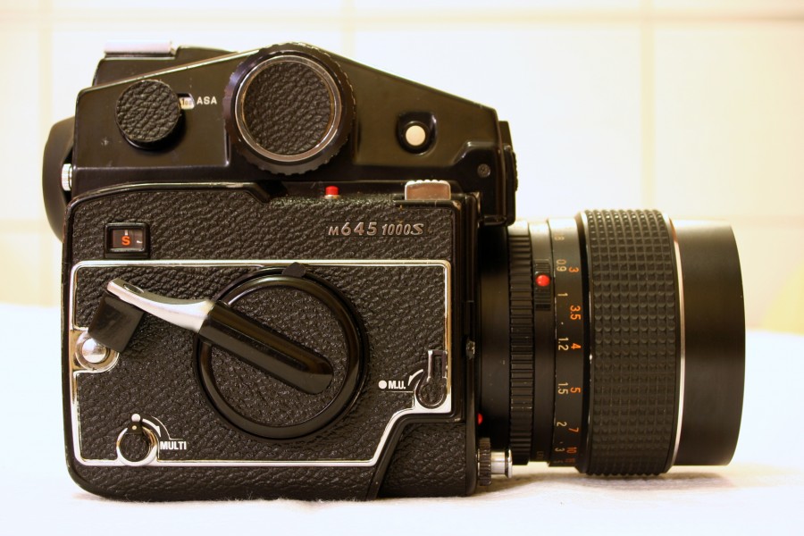 Mamiya 645 - left