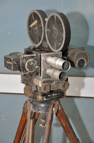 Maurer - 16mm Cine Camera with Accessories - Kolkata 2012-09-27 1154