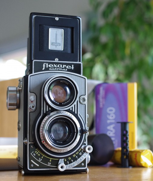 Meopta Flexaret VII TLR camera - (1)
