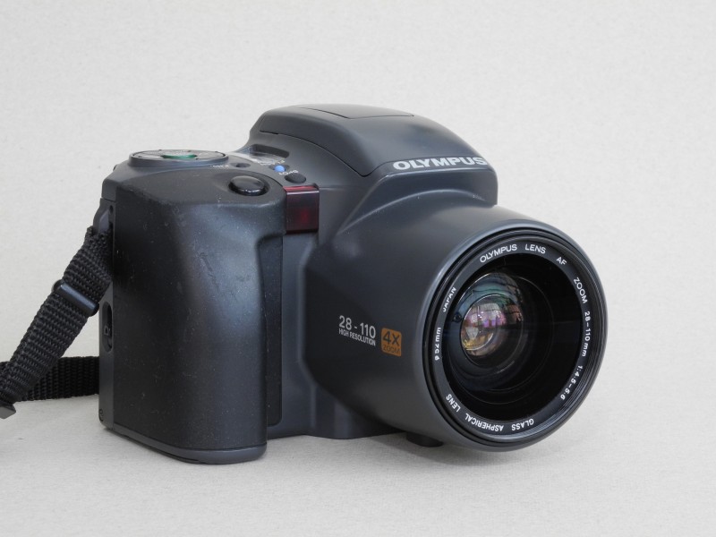 Olympus-IS-100-06