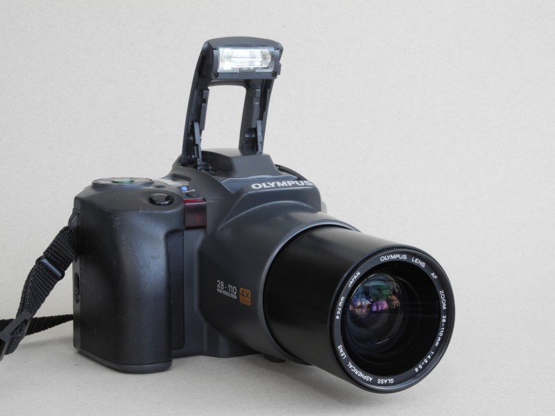 Olympus-IS-100-08