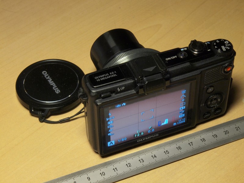 Olympus-XZ-1