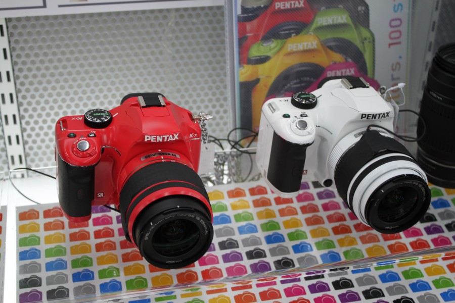Pentax K-x(Red n White)