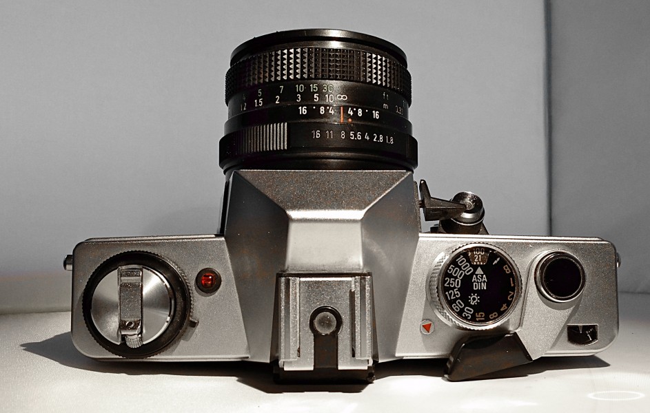 Praktica DTL 3 mit Pentacon 50mm Draufsicht
