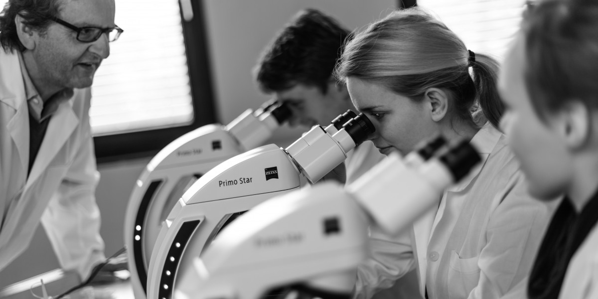 Primo Star by ZEISS - Your compact microscope for education and routine (8864950302)