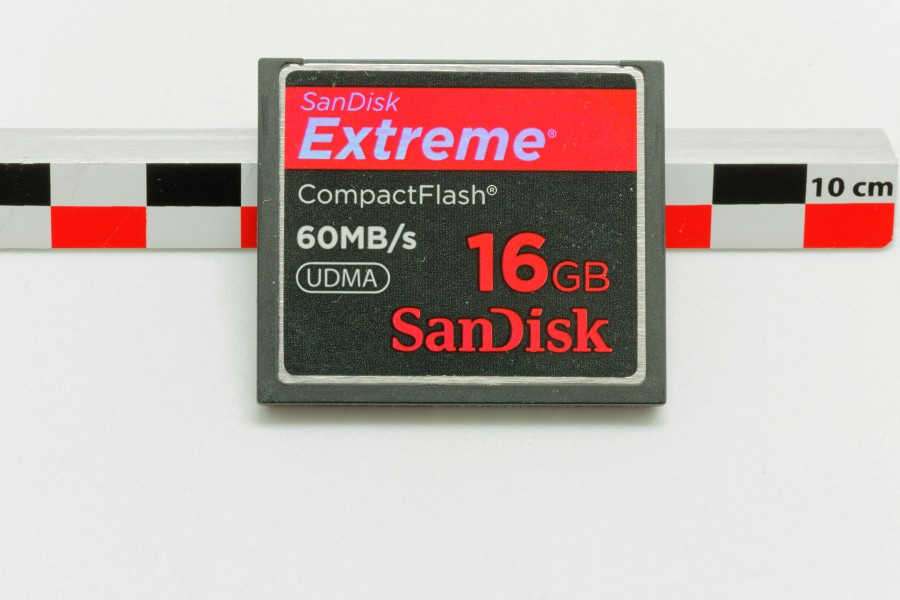 SANDISK Extreme CompactFlash card 16 GB 60 MBs - 2015 - 001