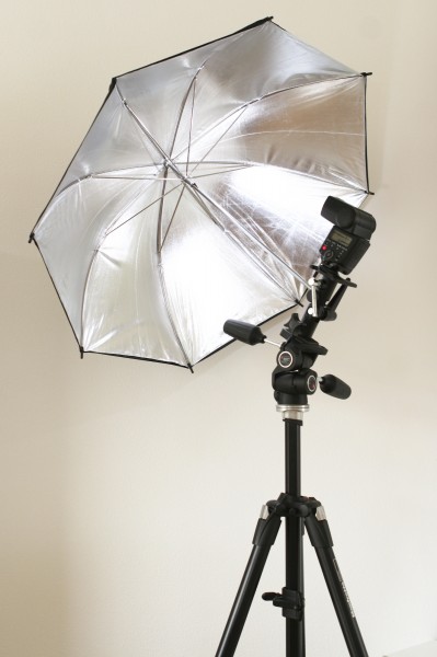Speedlite and Silver umbrella