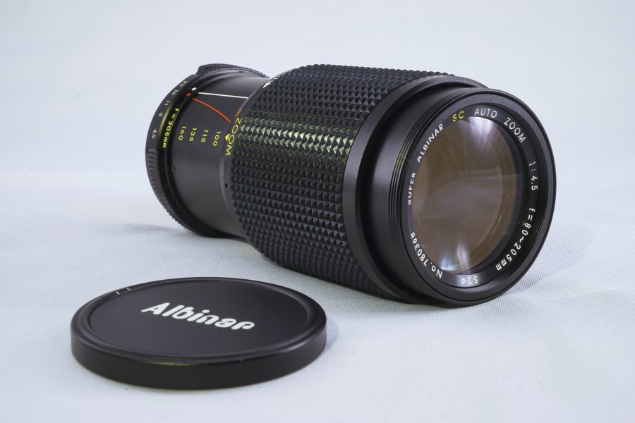 SuperAlbinarZoom80205