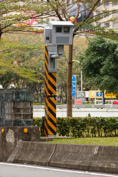 Taipei Taiwan Traffic-camera-14th-avenue-01