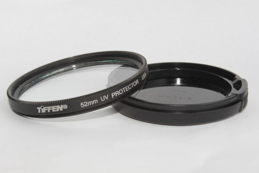 Tiffen 52mm UV filter edit1