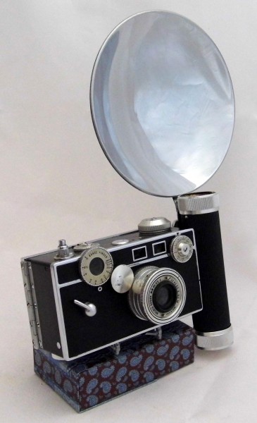 Vintage Argus C3 Rangefinder 35mm Film Camera, aka The Brick, Made In USA, Produced From 1939 - 1966 (21374858612)