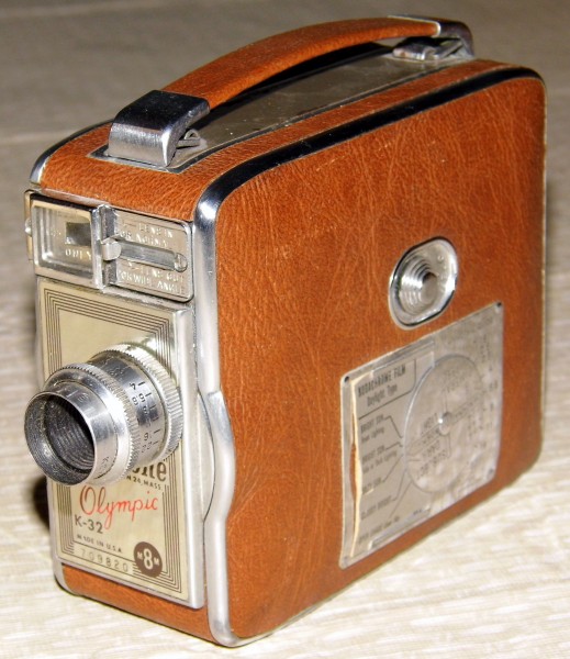 Vintage Keystone 8mm Movie Camera, Model K-32 Olympic, Light & Compact, Made In USA, Circa 1950 (13295122983)