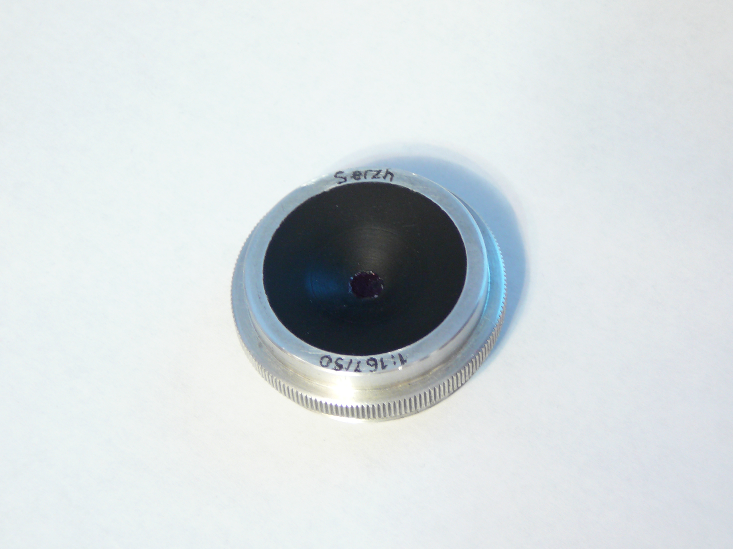 Serzh's pinhole