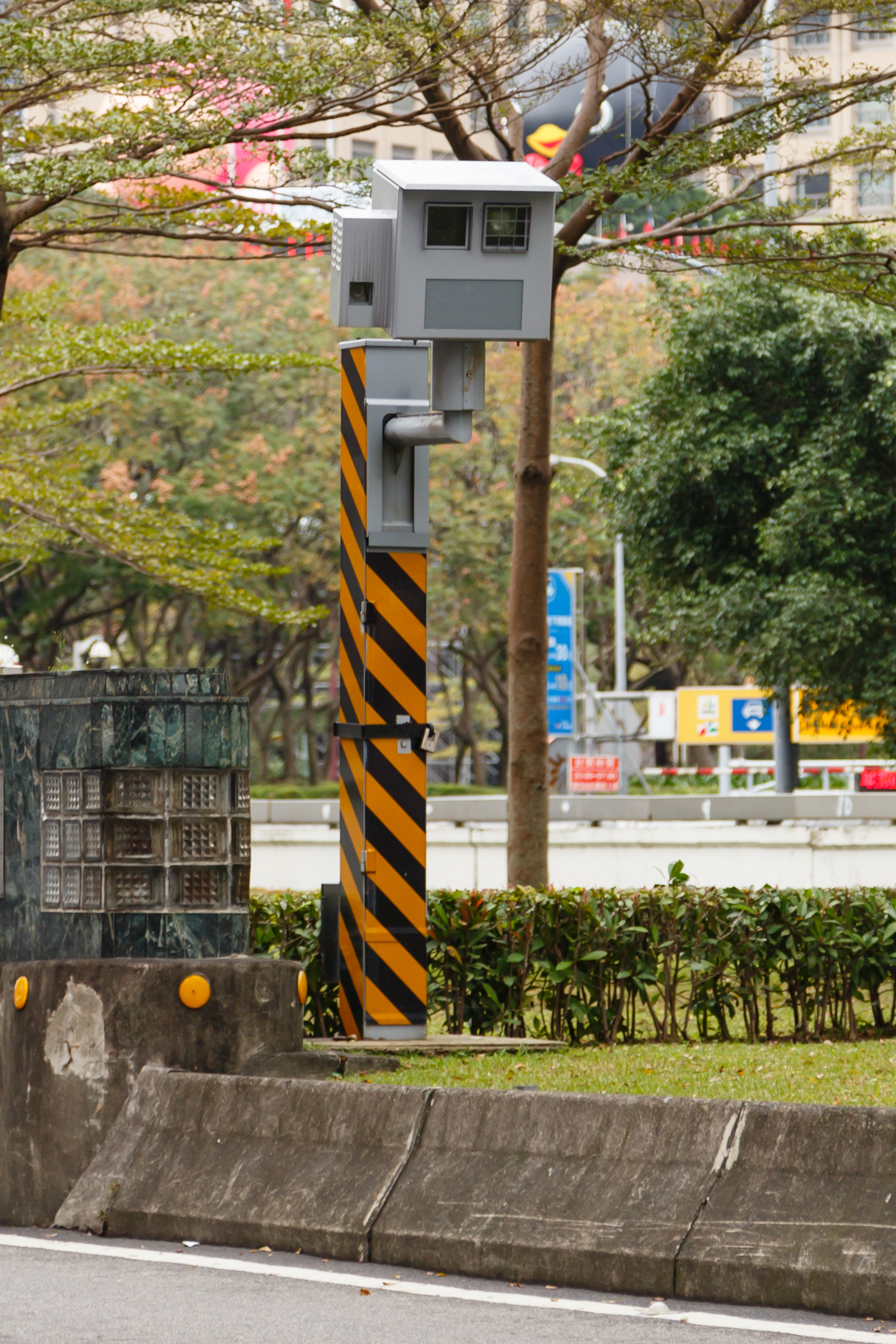 Taipei Taiwan Traffic-camera-14th-avenue-01