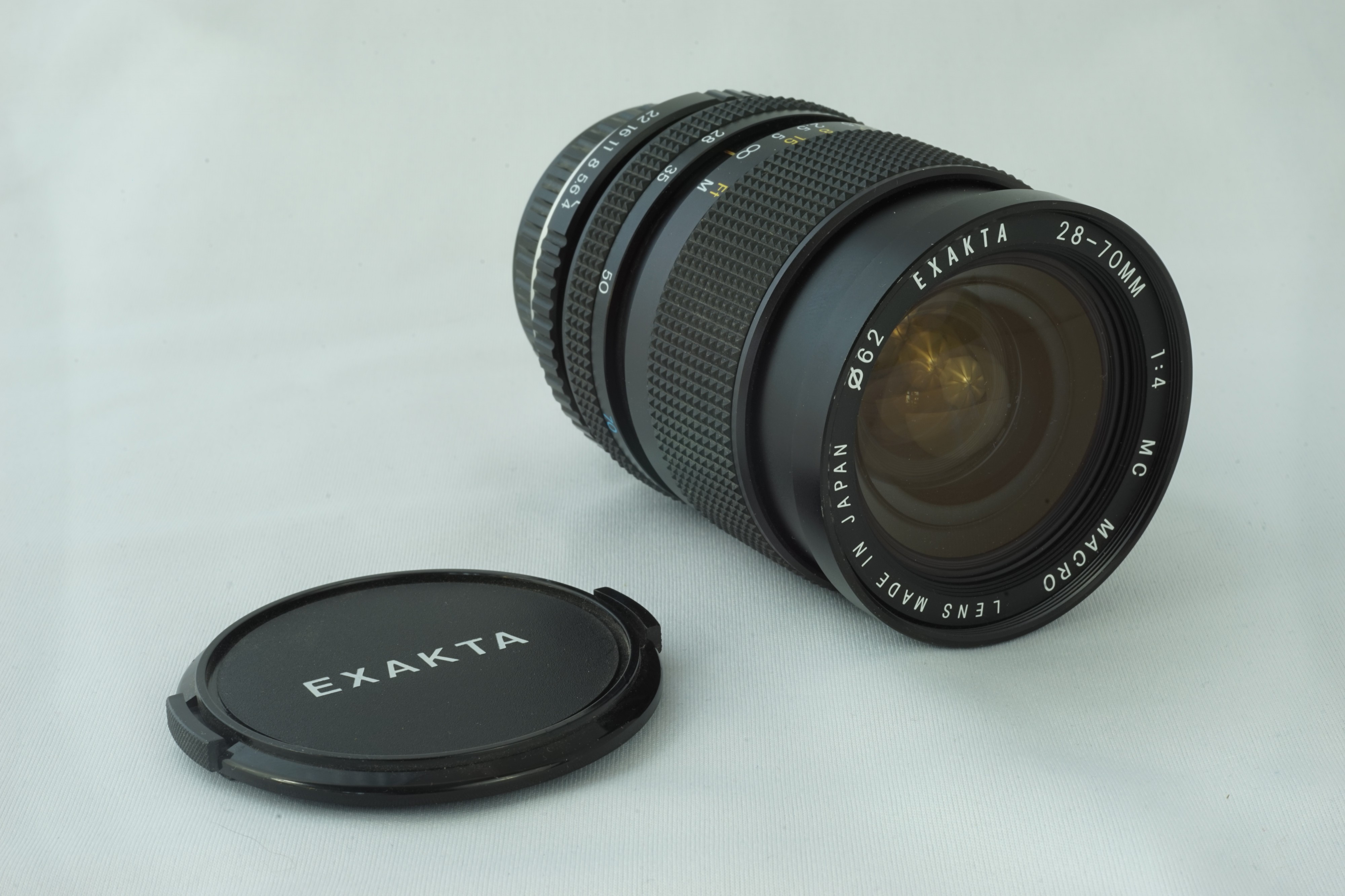Exakta lens 04