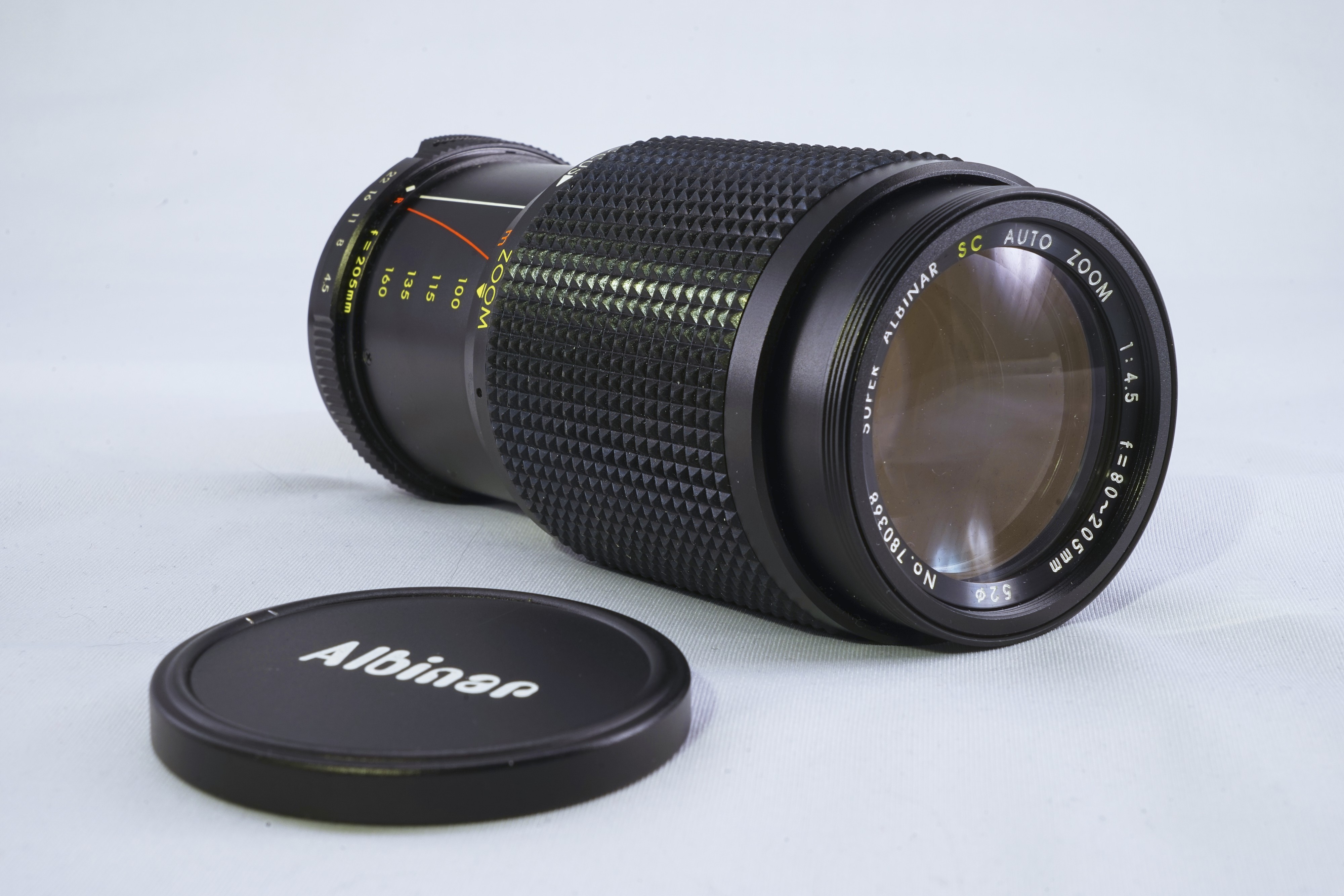 SuperAlbinarZoom80205