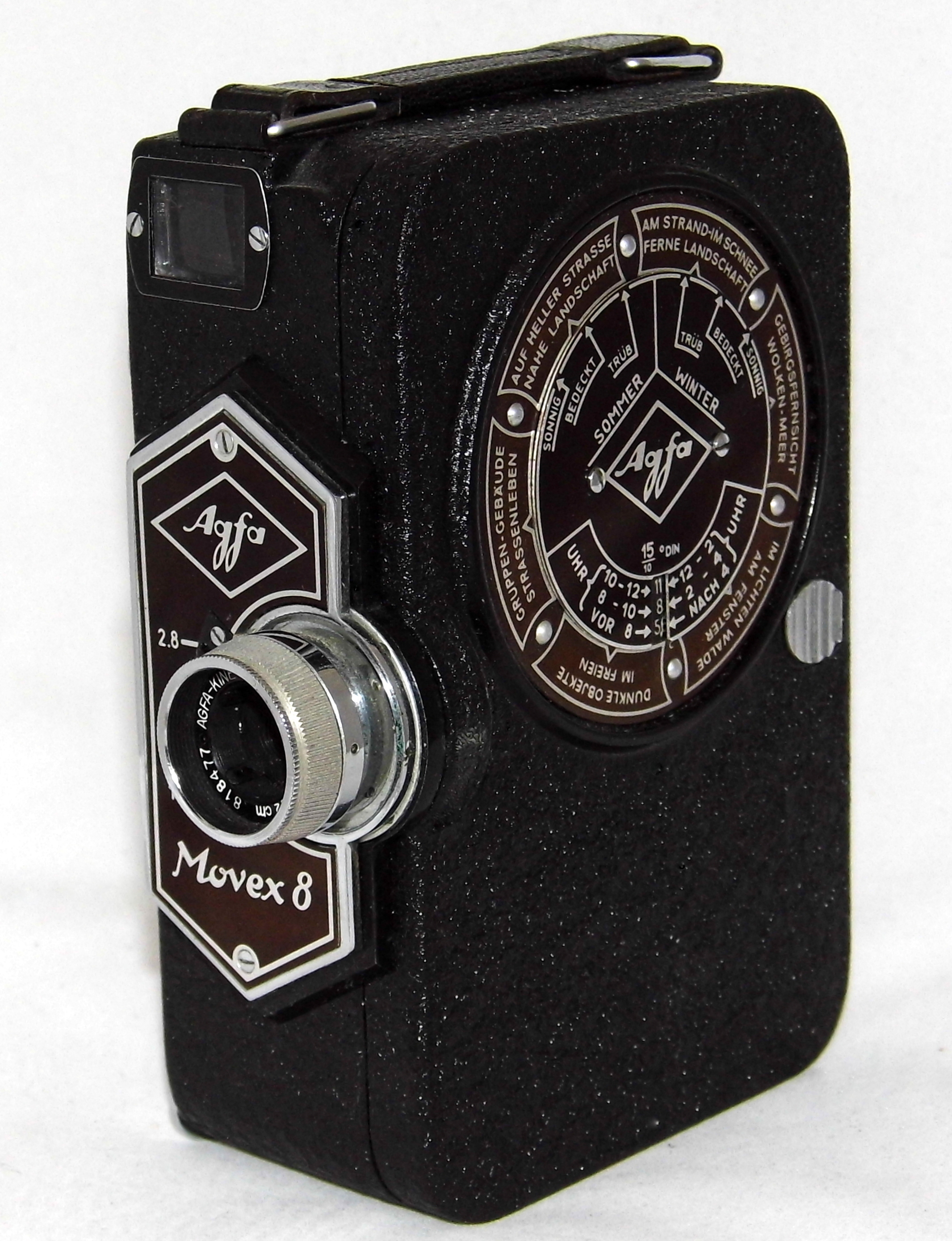 Vintage Agfa Movex 8 Movie Camera, 8-mm, The First Single-8 Camera To Use Film In A Cartridge, Made In Germany, Circa 1937 (21340841356)