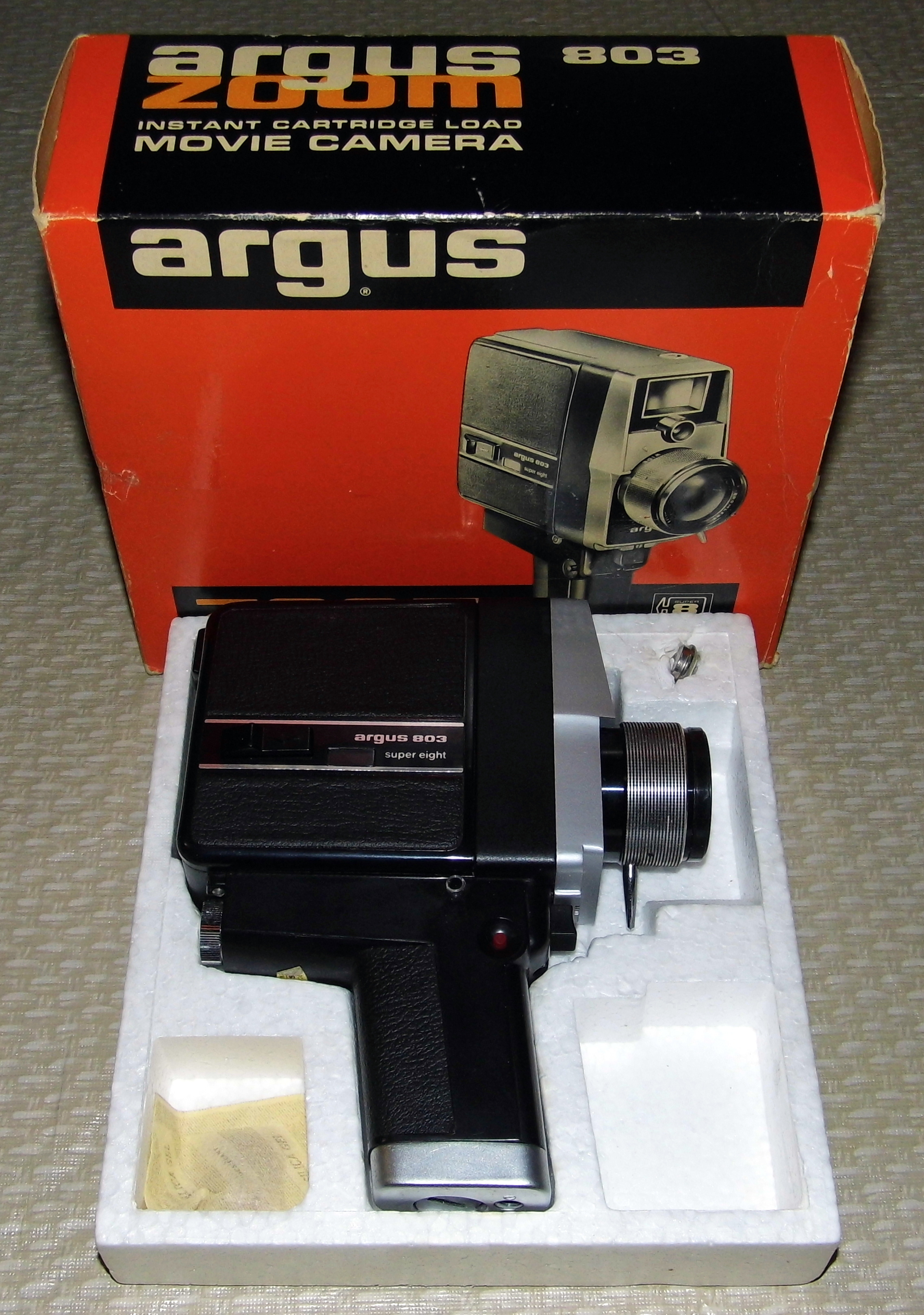Vintage Argus 803 Zoom Super 8 Movie Camera, Instant Cartridge Load (12192594203)