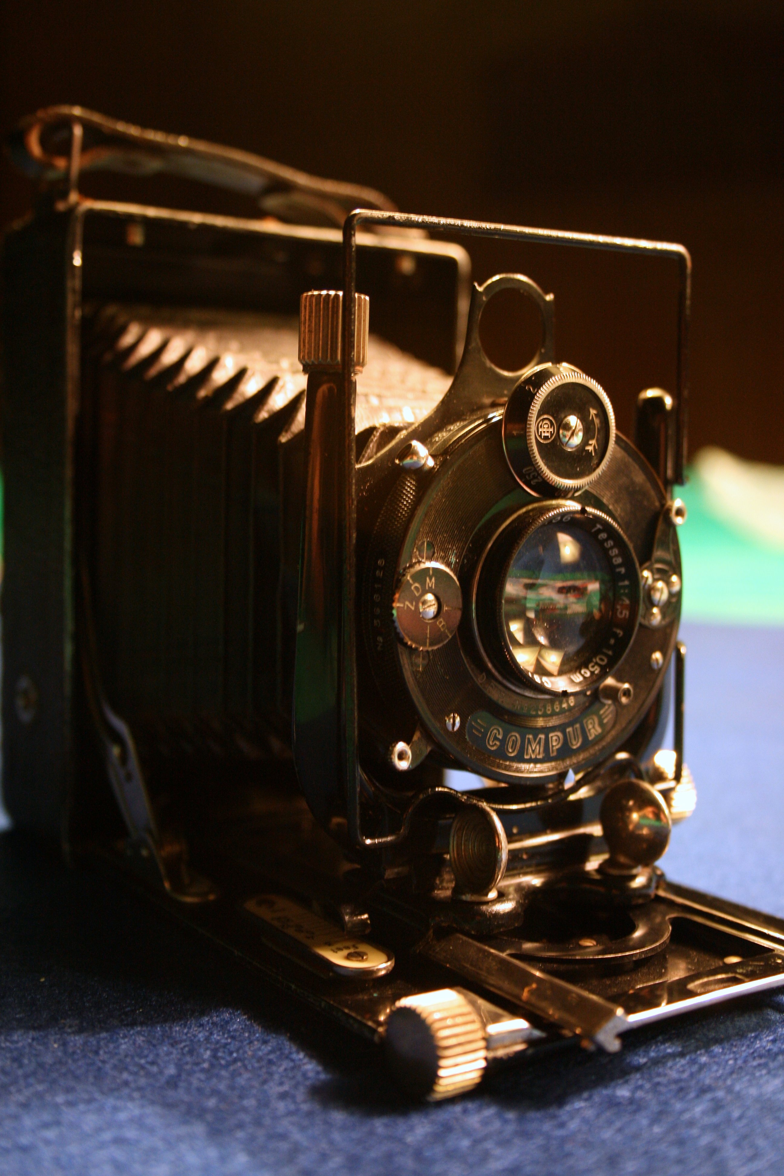 Voigtländer Avus Folding camera