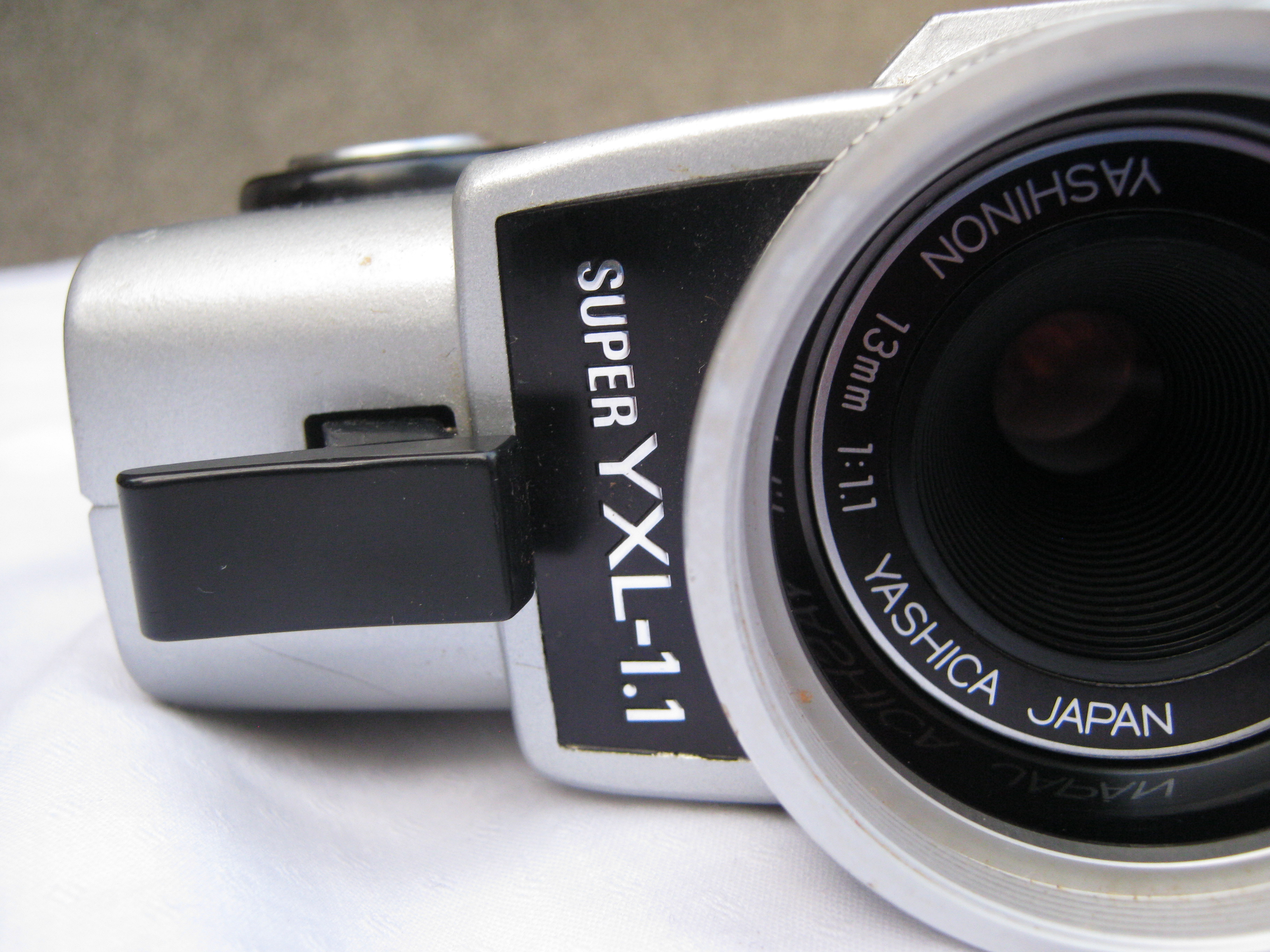 Yashica Super YXL-1.1 17
