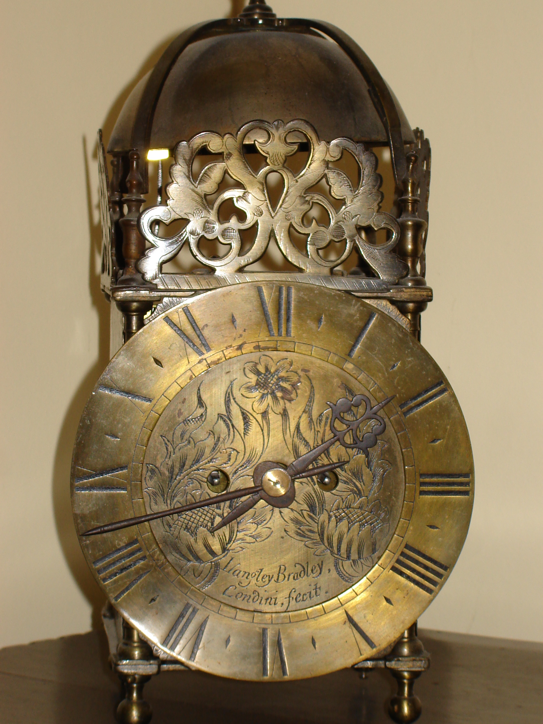 Lanternclock