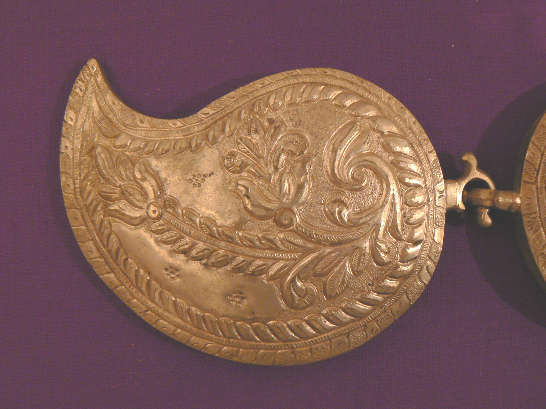 Belogradchik-historical-museum-19century-belt-buckle-06