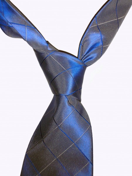 Four-In-Hand tie knot