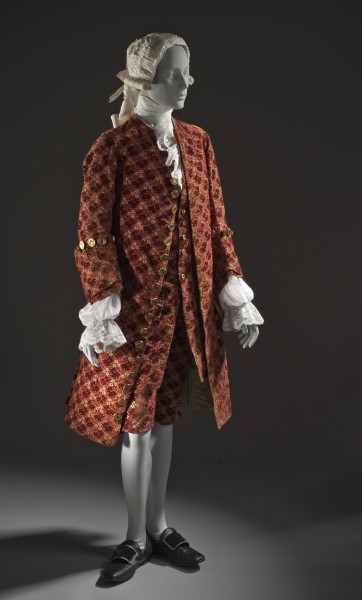 Man's 3-piece velvet suit c. 1755